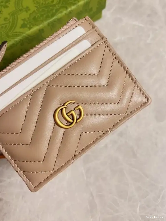 First bag ru GG Gucci wallet Marmont keychain 0501